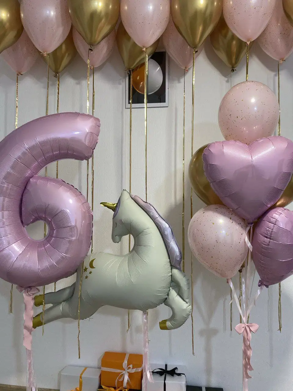 Услуги по оформлению воздушными шарами с доставкой - Оформление праздников (Услуги) в Екатеринбург