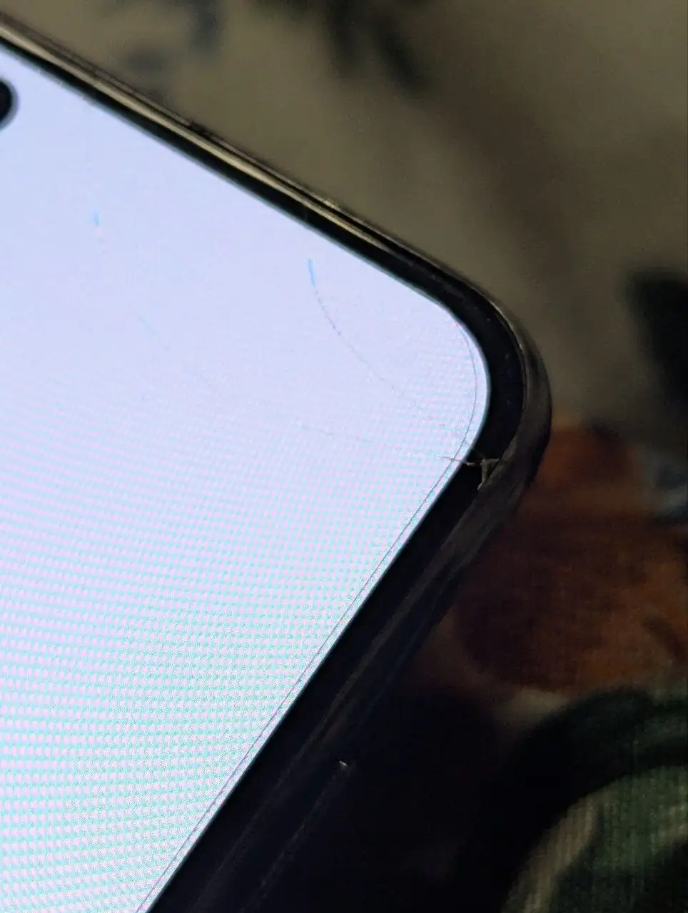 Телефон для корейского рынка с трещинами, обмен на iPhone - Мобильные телефоны (Электроника) в Екатеринбург