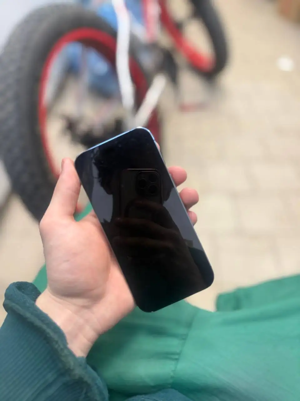 Продажа iPhone 14 Pro 256Гб фиолетового цвета - Смартфоны (Электроника) в Екатеринбург