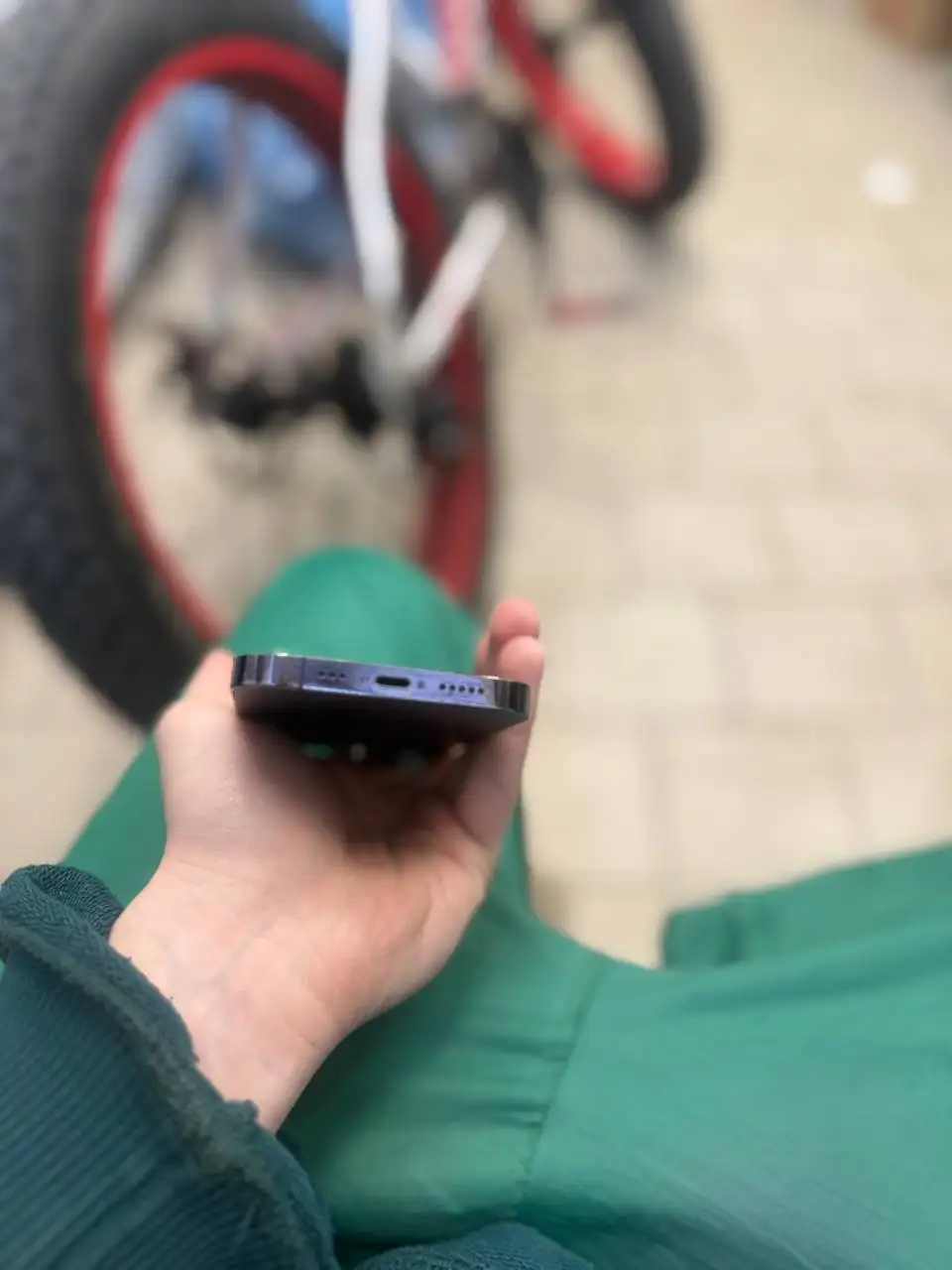 Продажа iPhone 14 Pro 256Гб фиолетового цвета - Смартфоны (Электроника) в Екатеринбург