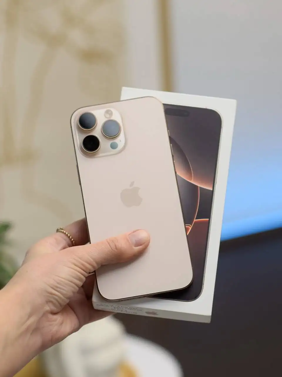 iPhone 16 Pro Max Desert Titanium 512Gb - Смартфоны (Электроника) в Екатеринбург