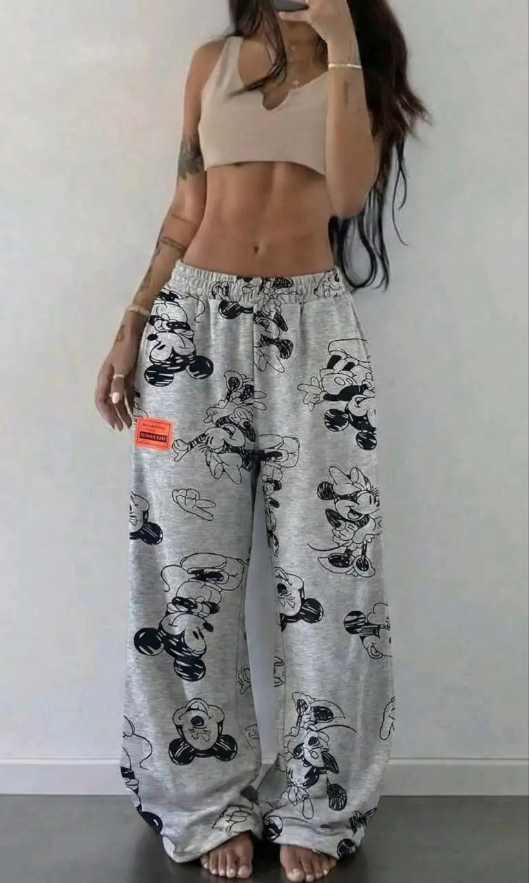 Спортивные штаны с Микки Маусом - Спортивная одежда (Одежда) в Екатеринбург