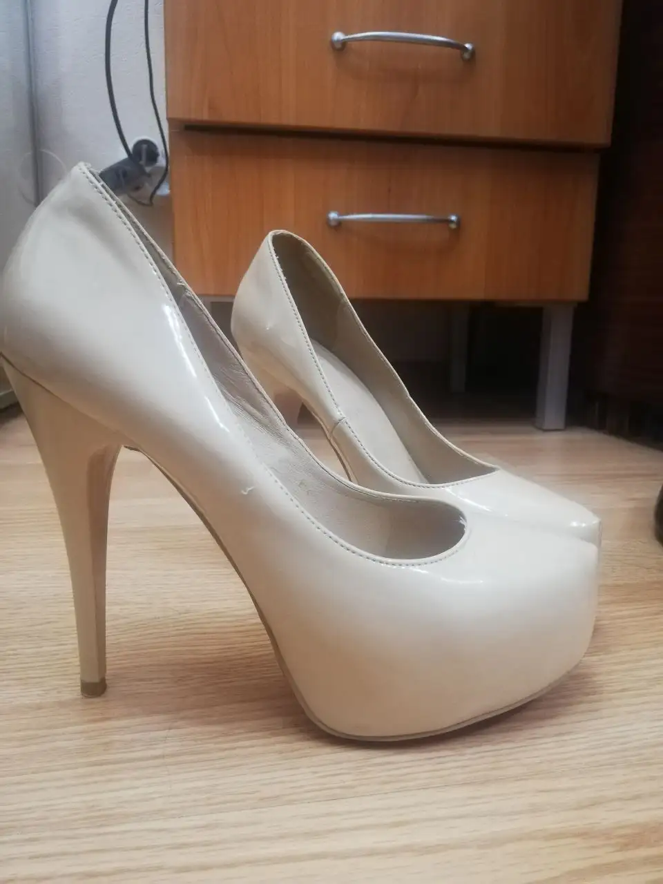 Обувь 37 размер: черные, бежевые, ботильоны, туфли, зимние ботильоны - Обувь (Одежда) в Екатеринбург