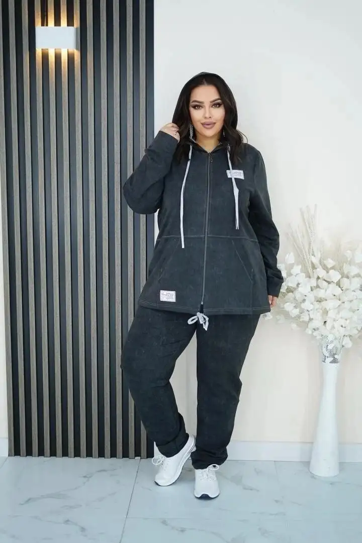 Спортивные женские костюмы королевских размеров - Спортивная одежда (Одежда) в Екатеринбург