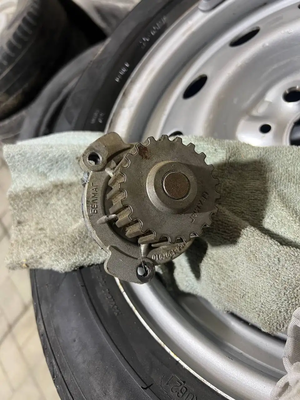 Запчасти для автомобилей - Автозапчасти (Запчасти) в Екатеринбург