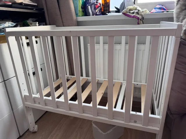 Продам кроватку с матрасом и бортиками - Автолюльки/детские коляски в Екатеринбург