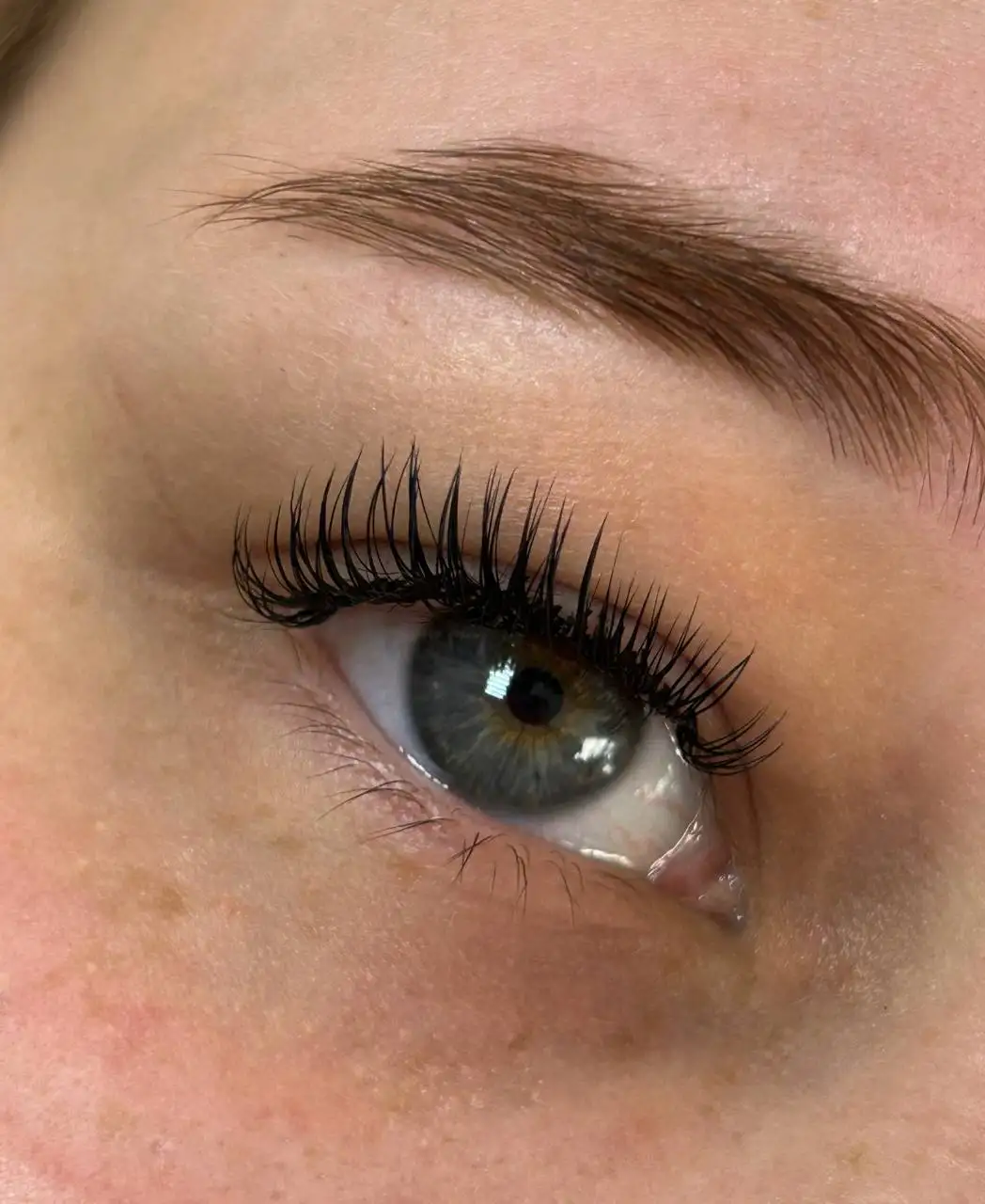 Наращивание ресниц в студии у метро Уралмаш - Наращивание ресниц (Услуги) в Екатеринбург