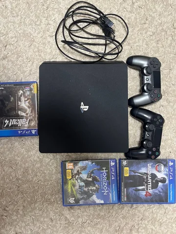 Продам Sony PlayStation 4 Slim с играми и джойстиками - Электросамокат в Екатеринбург