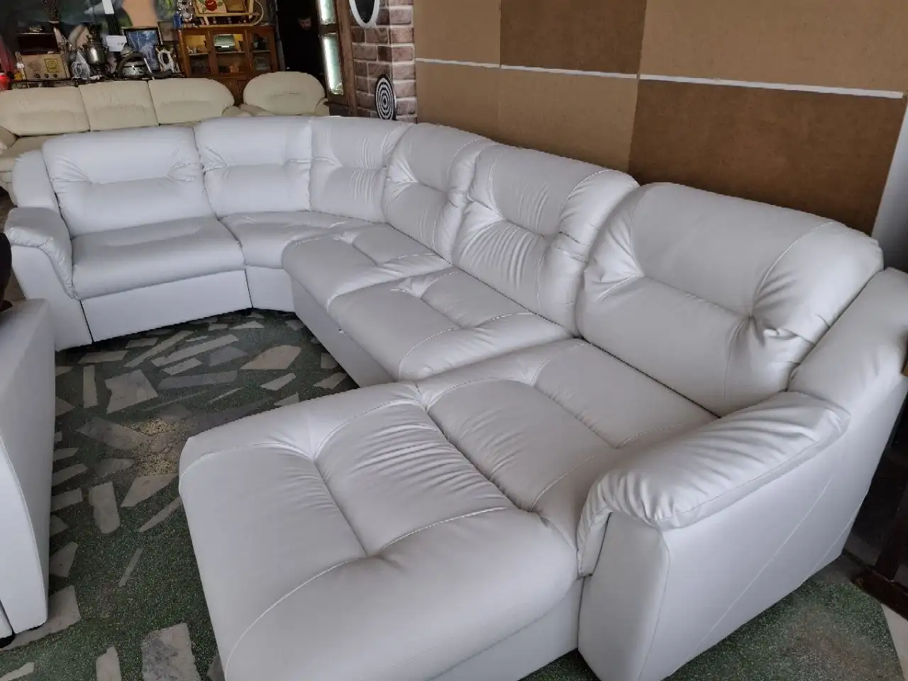 Роскошный белоснежный диван в Сысерти - Мебель (Для дома и дачи) в Сысерть