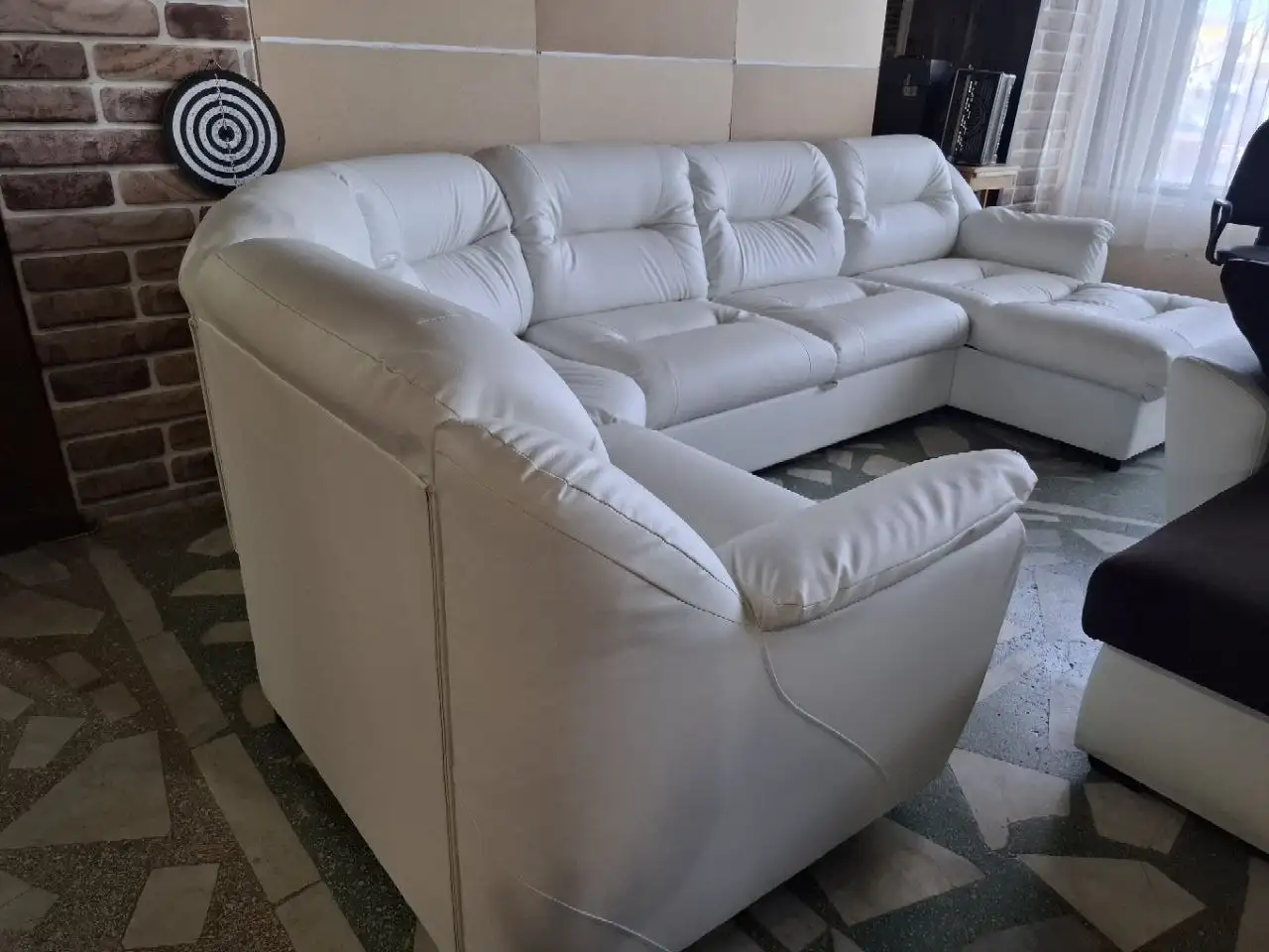 Роскошный белоснежный диван в Сысерти - Мебель (Для дома и дачи) в Сысерть
