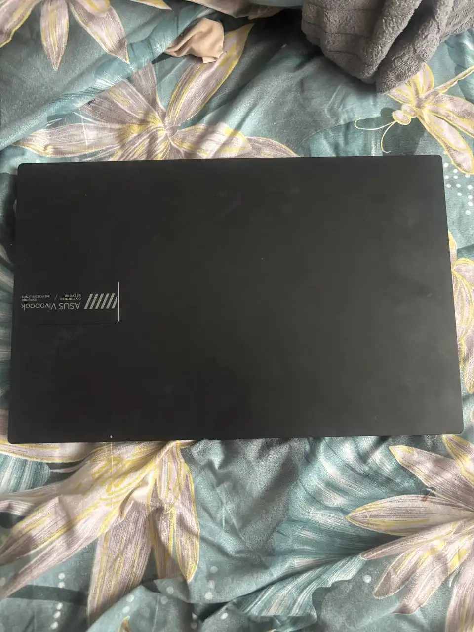 Продам ноутбук с зарядкой - Ноутбуки (Электроника) в Екатеринбург