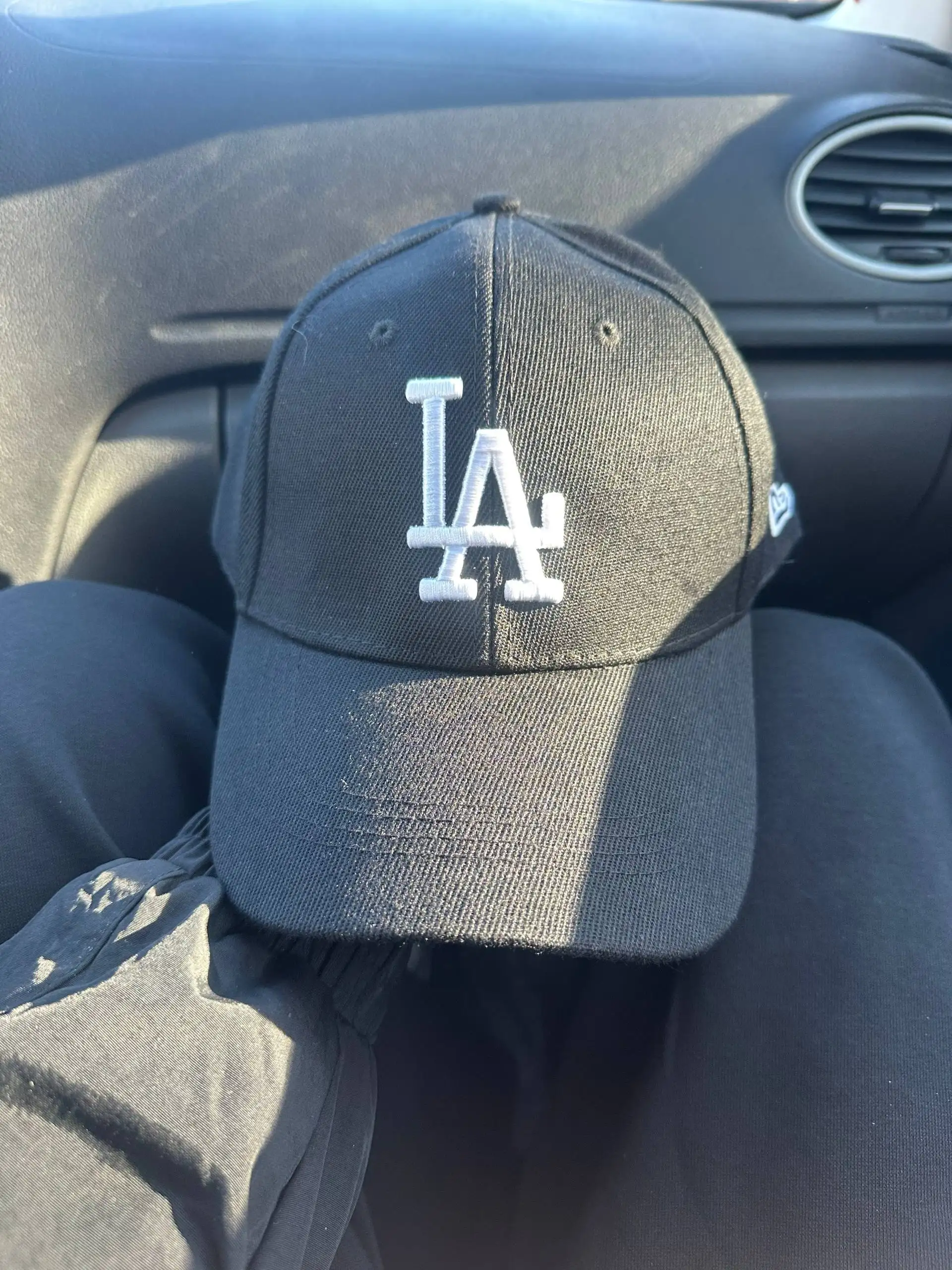 Продажа новых кепок New Era и LA - Головные уборы (Одежда) в Екатеринбург