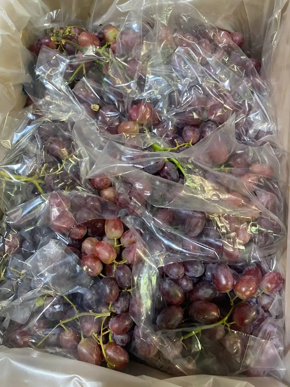 Продажа свежих фруктов: клубника, манго, виноград - Продукты питания (Барахолка) в Екатеринбург