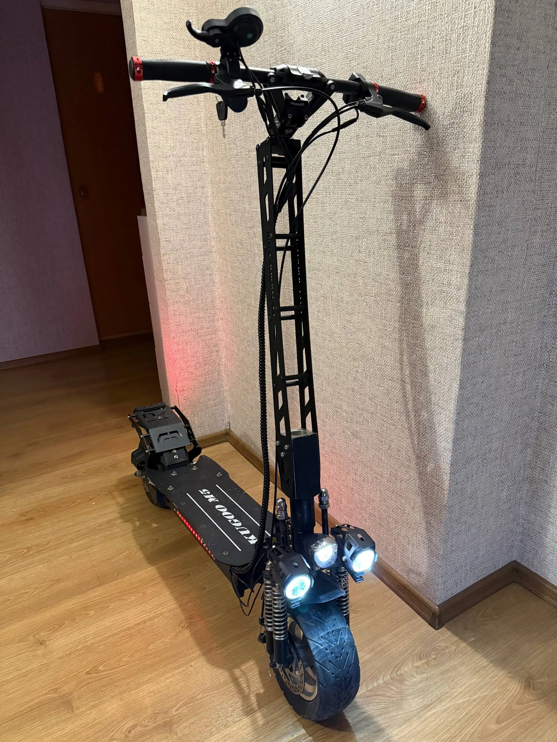 Продажа электросамоката Kugoo M5 с кастомизацией - Электротранспорт (Электроника) в Екатеринбург