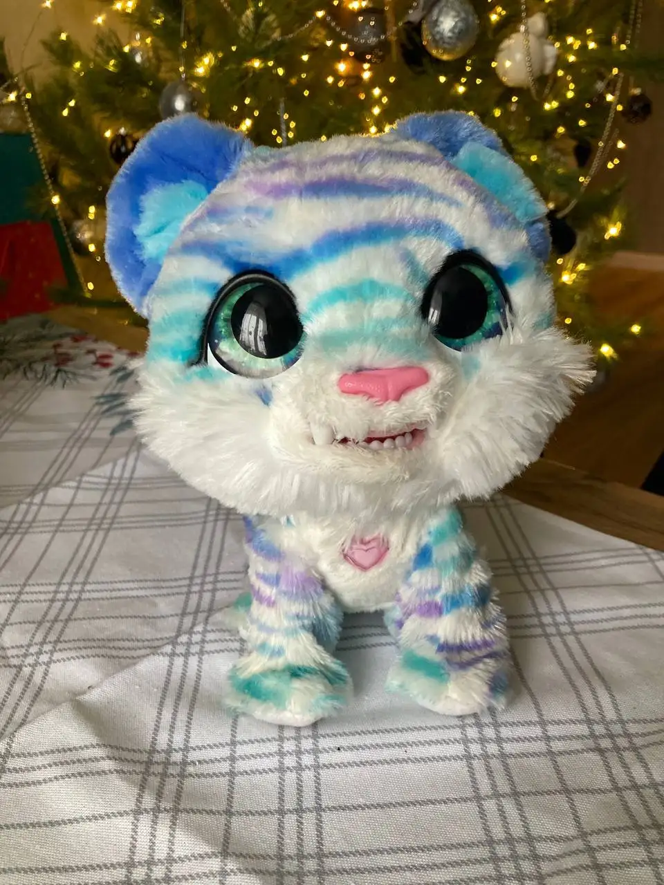 Б/у рычит, шевелится - Барахолка в Екатеринбург