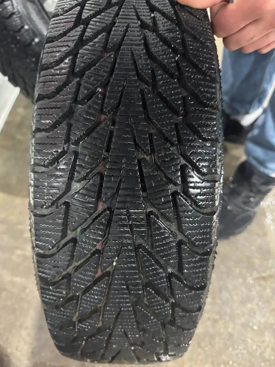 Продам зимний комплект резины-липучка на штампах - Шины и диски (Авто) в Екатеринбург