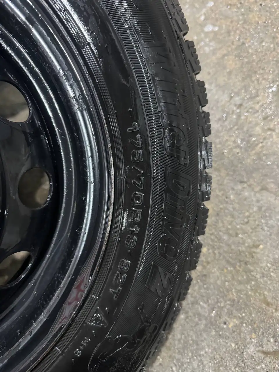 Продам зимний комплект резины-липучка на штампах - Шины и диски (Авто) в Екатеринбург