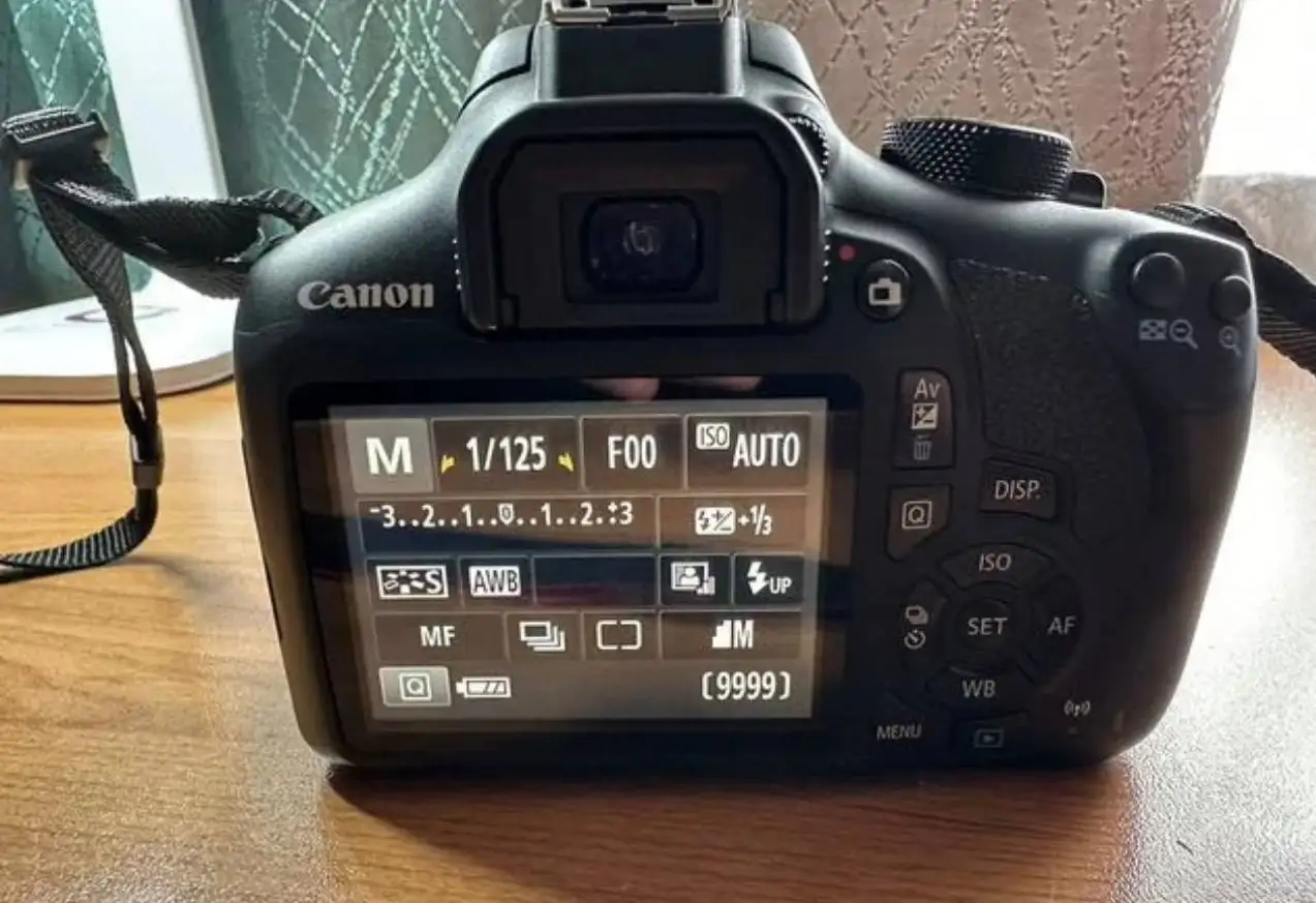 Фотоаппарат Canon 1300d - Электроника в Екатеринбург