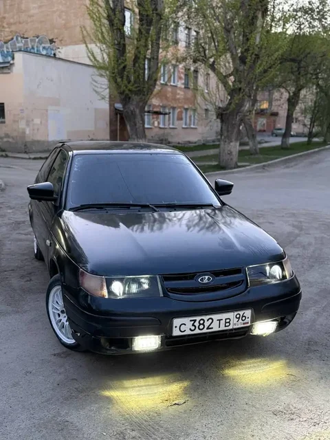 Продам ВАЗ 2112 купе - Автоаксессуары и электроника в Екатеринбург