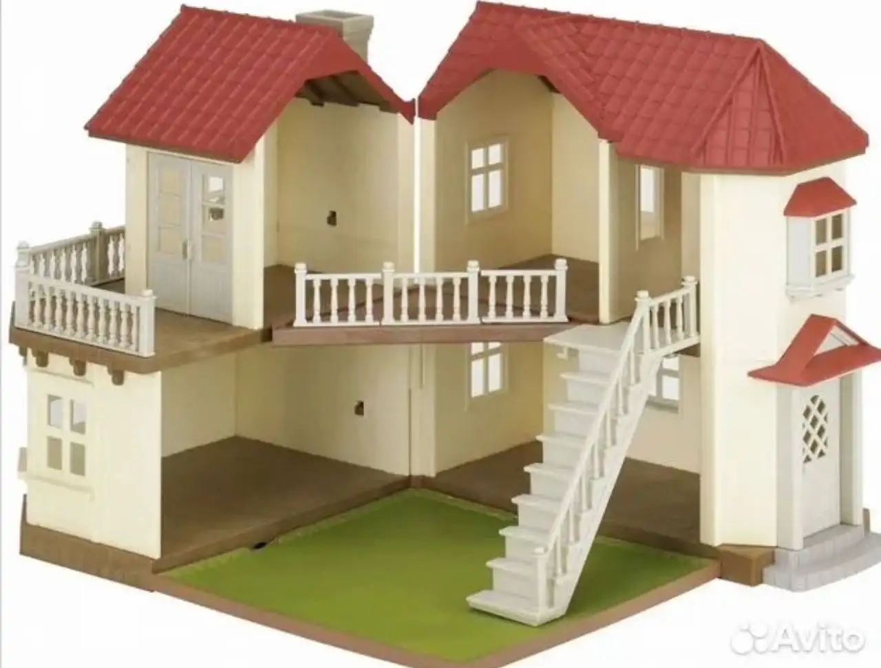 Продается домик-коттедж Sylvanian Families с игрушками - Игрушки (Для дома и дачи) в Екатеринбург