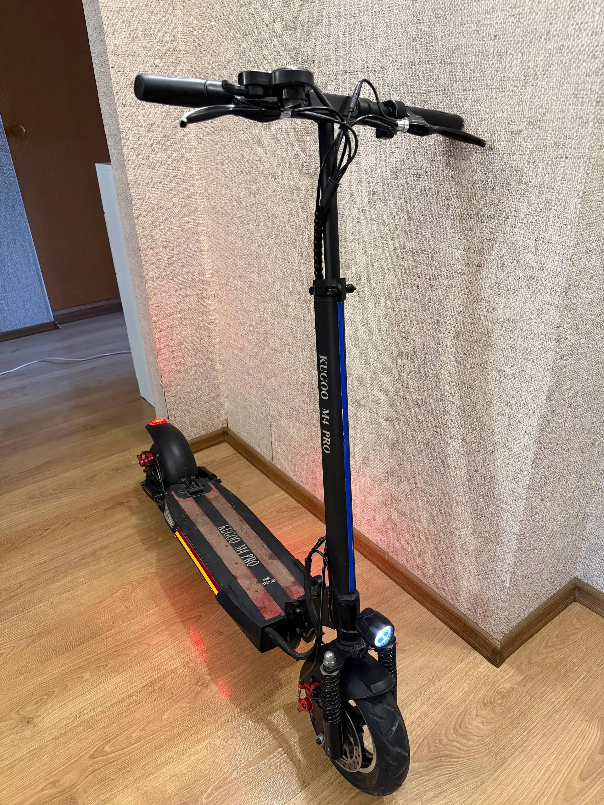 Kugoo M4 Pro 13 AH в хорошем состоянии - Электросамокаты (Хобби и отдых) в Екатеринбург
