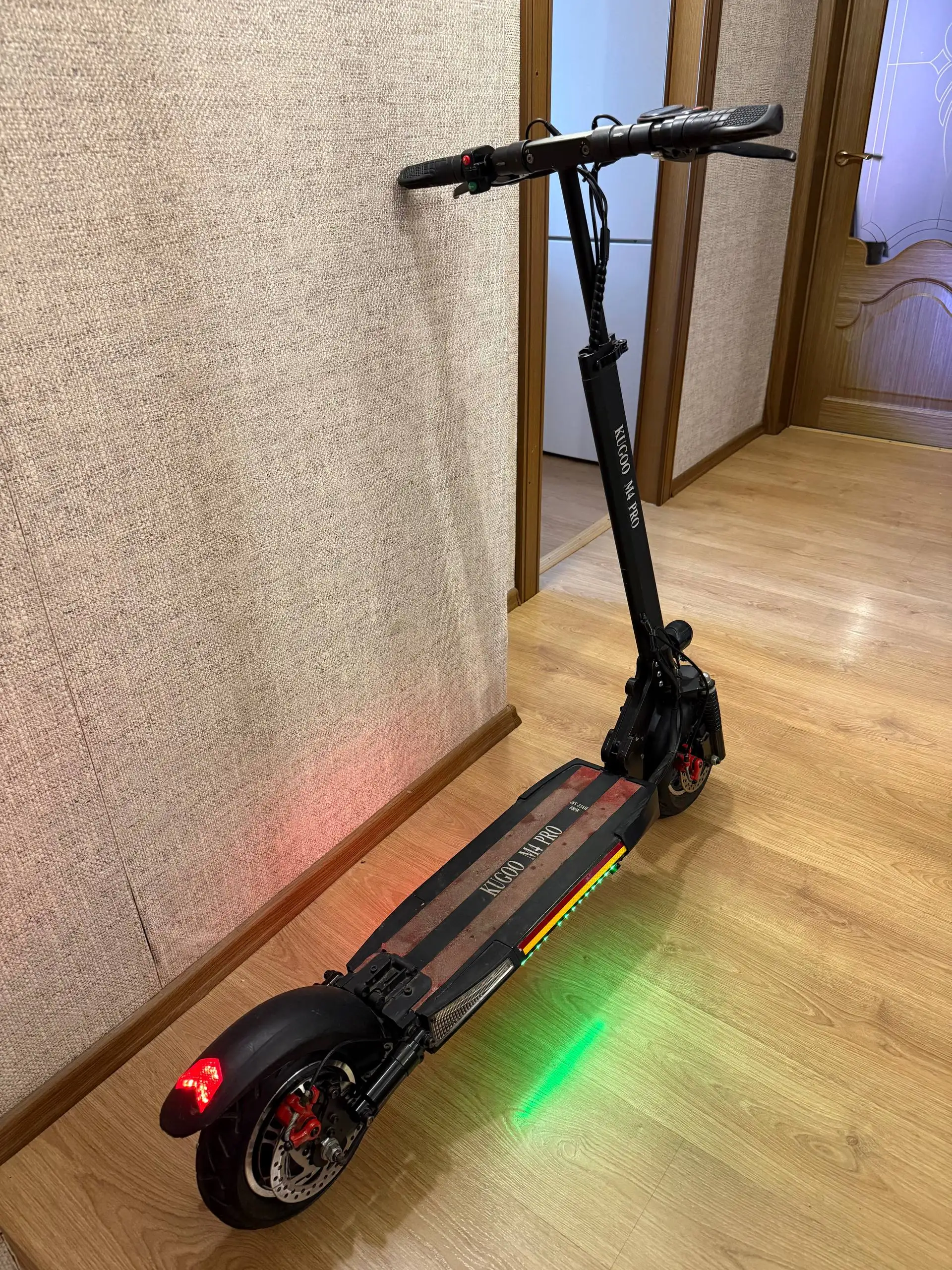 Kugoo M4 Pro 13 AH в хорошем состоянии - Электросамокаты (Хобби и отдых) в Екатеринбург