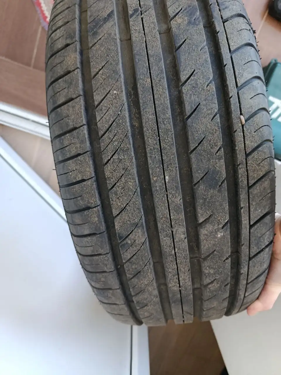 Резина 235/40 R18, б/у - Шины (Авто) в Екатеринбург
