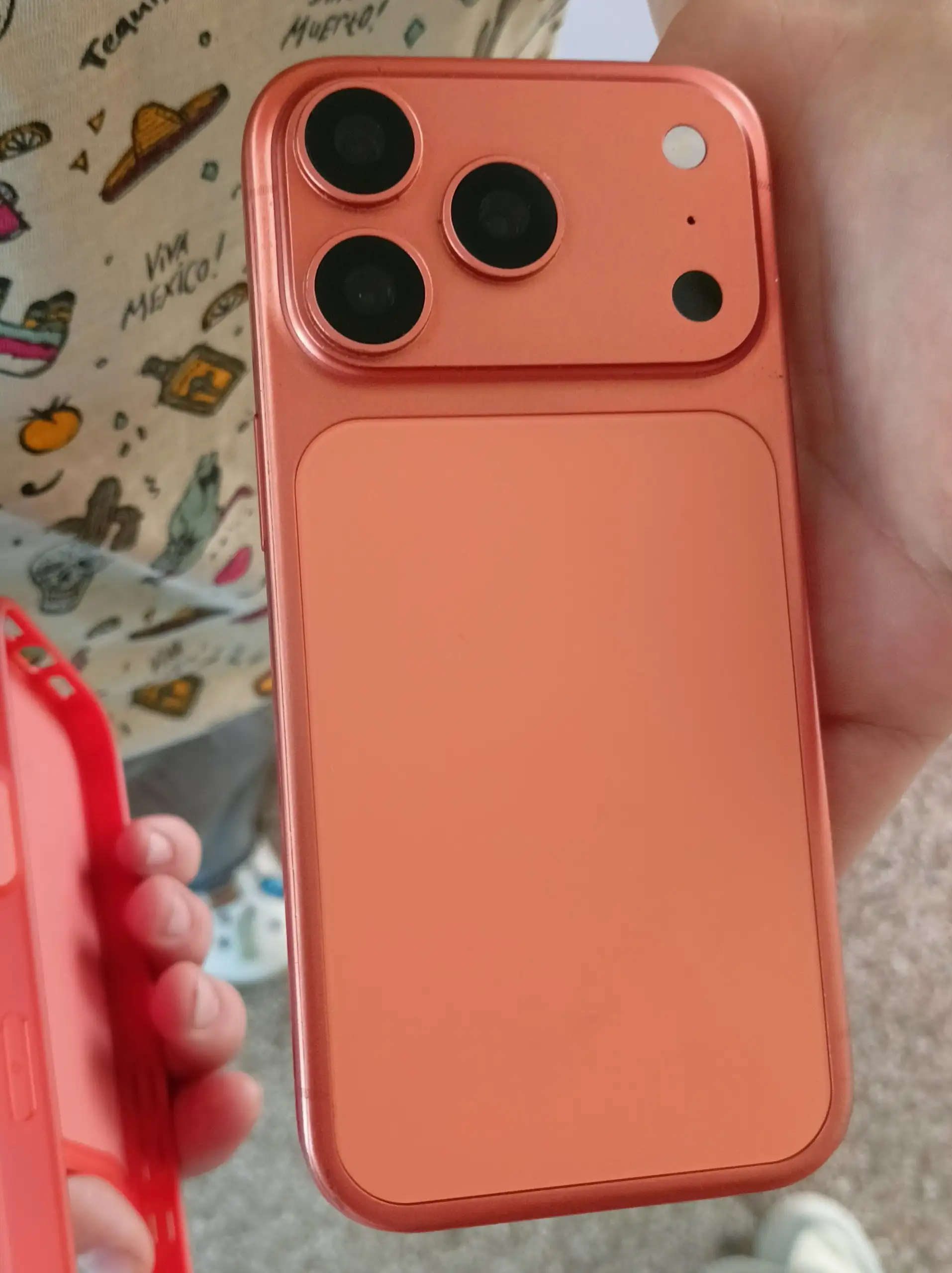 Продаю муляж iPhone 17 Pro Max - Барахолка в Екатеринбург