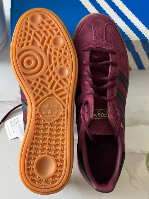 Кеды Adidas оригинал 42 размер - Бижутерия в Екатеринбург