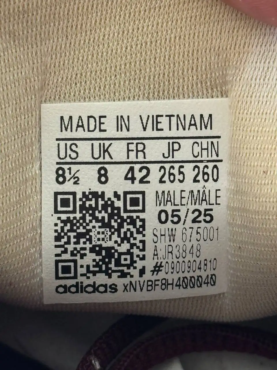 Кеды Adidas оригинал 42 размер - Обувь (Одежда) в Екатеринбург