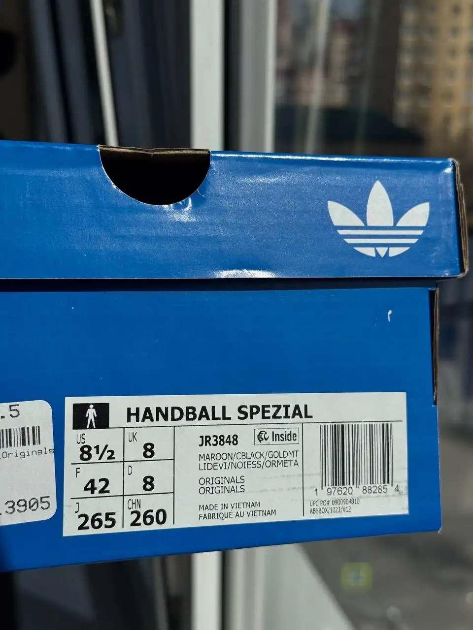 Кеды Adidas оригинал 42 размер - Обувь (Одежда) в Екатеринбург