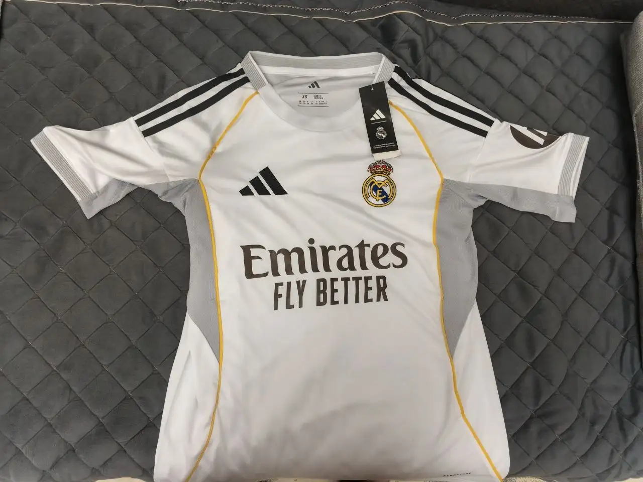 Футболка Real Madrid новая - Футболки (Одежда) в Екатеринбург