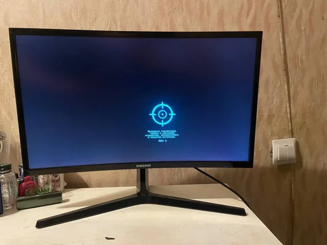 Игровой монитор Samsung 144Гц с небольшим дефектом - Микрофоны в Екатеринбург