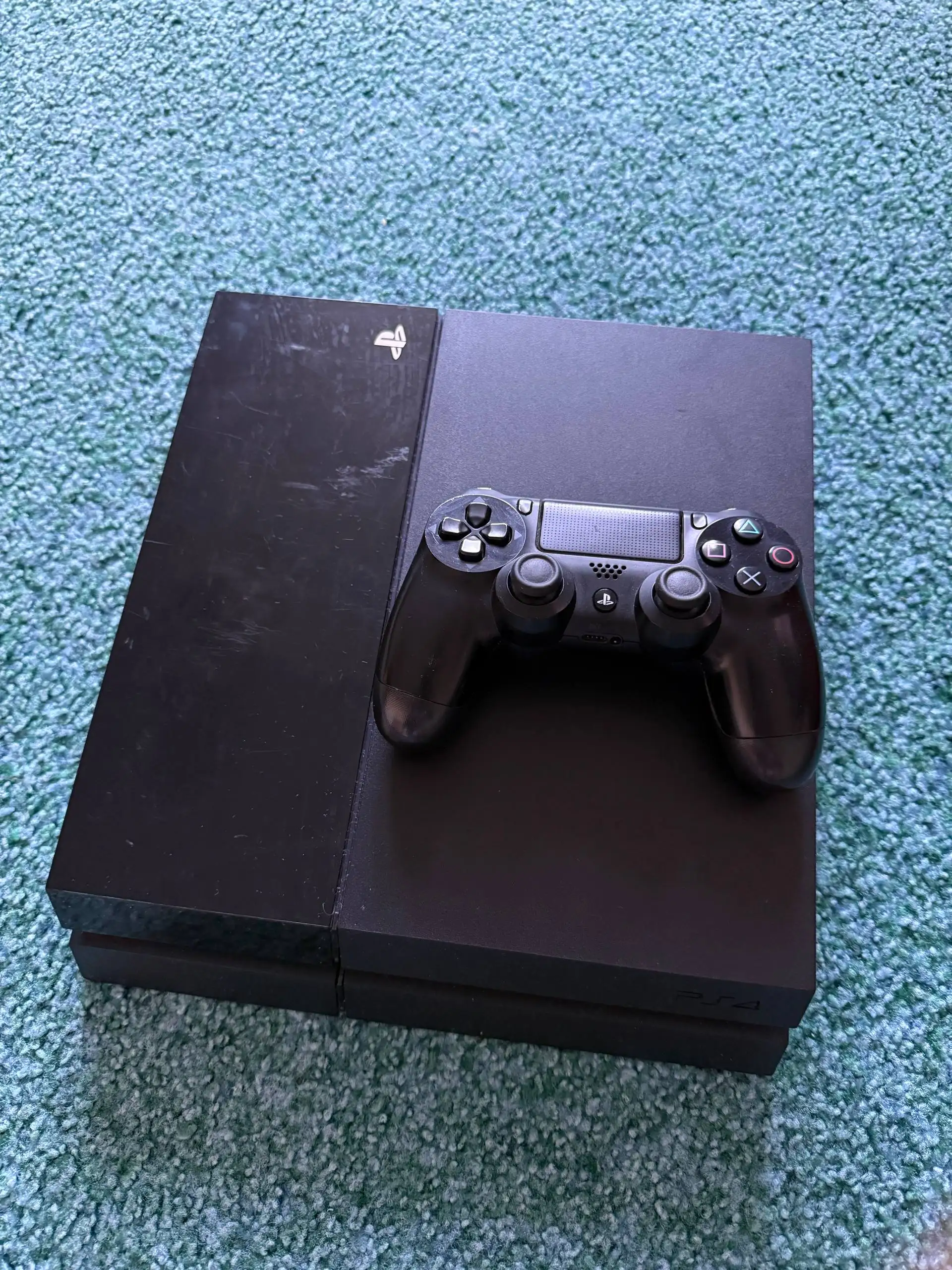 Sony PlayStation 4 500GB - Игровые консоли (Электроника) в Екатеринбург