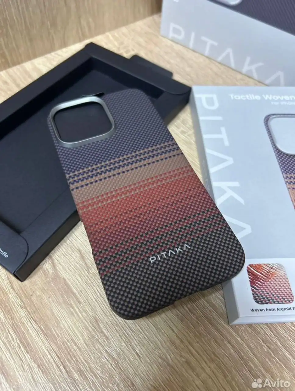 iPhone 16 Pro Max 256GB золотистый - Электроника в Екатеринбург