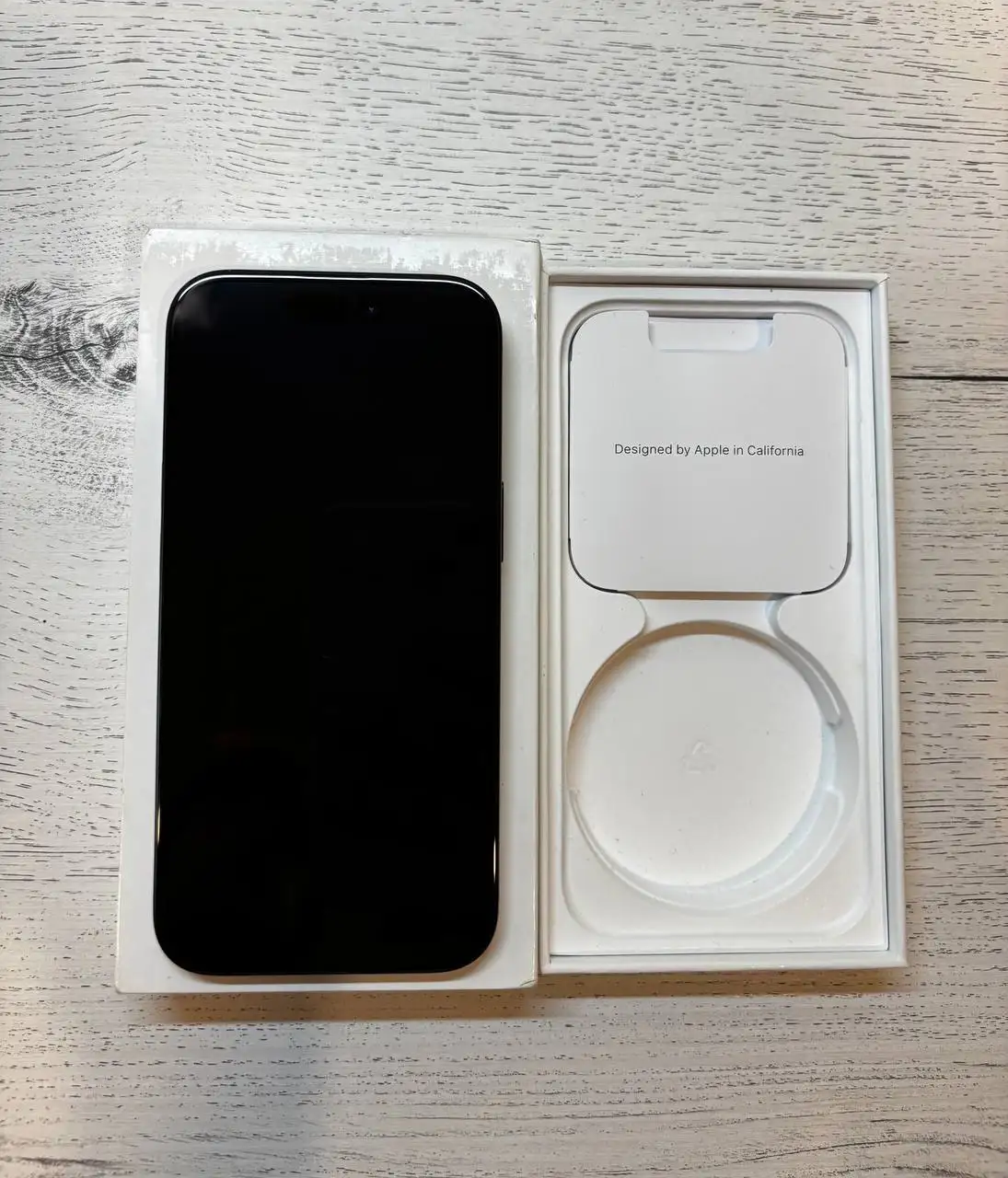iPhone 15 с Airpods 4 в подарок - Смартфоны и гаджеты (Электроника) в Екатеринбург