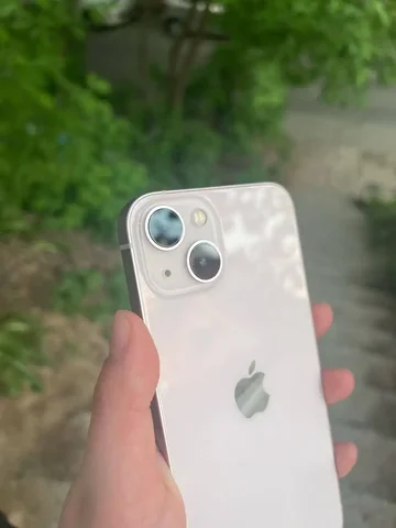 iPhone 13 розовый - Наушники и гарнитуры в Екатеринбург