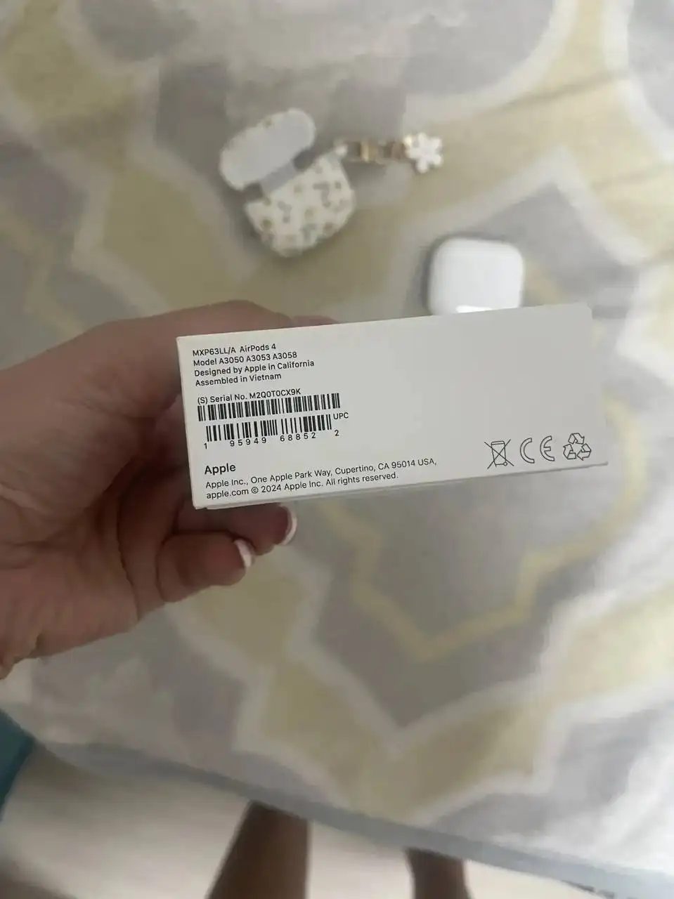 Продам AirPods 4 оригинал новые - Наушники (Электроника) в Екатеринбург