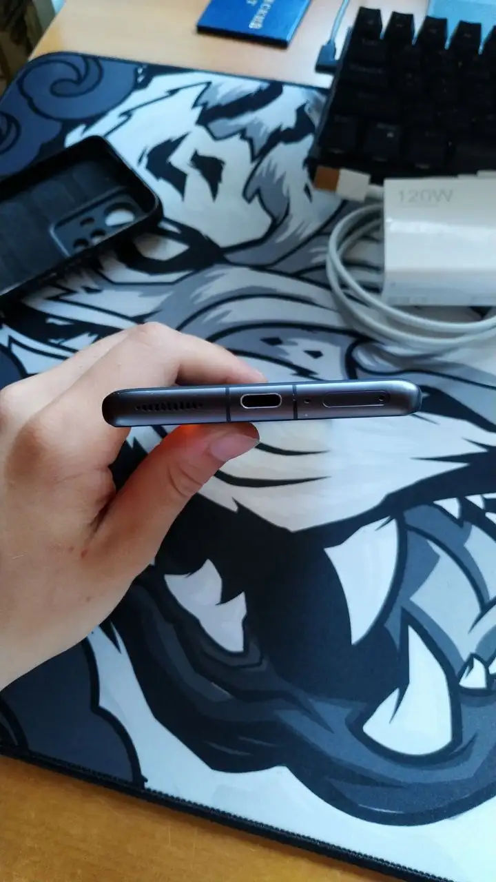 Обмен Xiaomi 12 Pro 12/256 серый - Мобильные телефоны (Электроника) в Екатеринбург