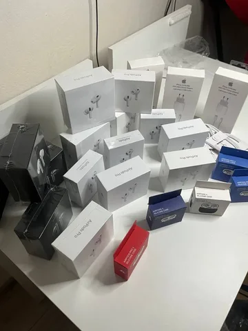 AirPods, Galaxy Buds и аксессуары - Мелкая кухонная техника в Екатеринбург