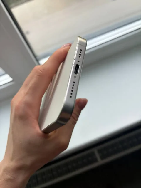 iPhone 15 Pro Max 1TB White - Электроника в Екатеринбург