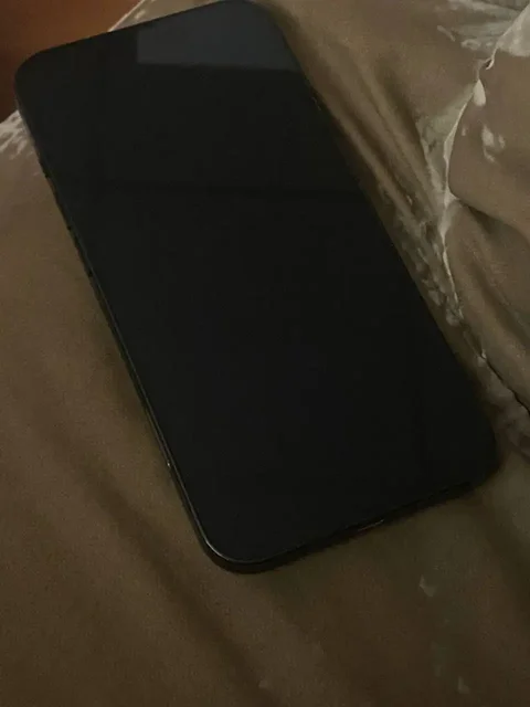 iPhone 13 128GB с аккумулятором 87% - Смартфоны в Екатеринбург