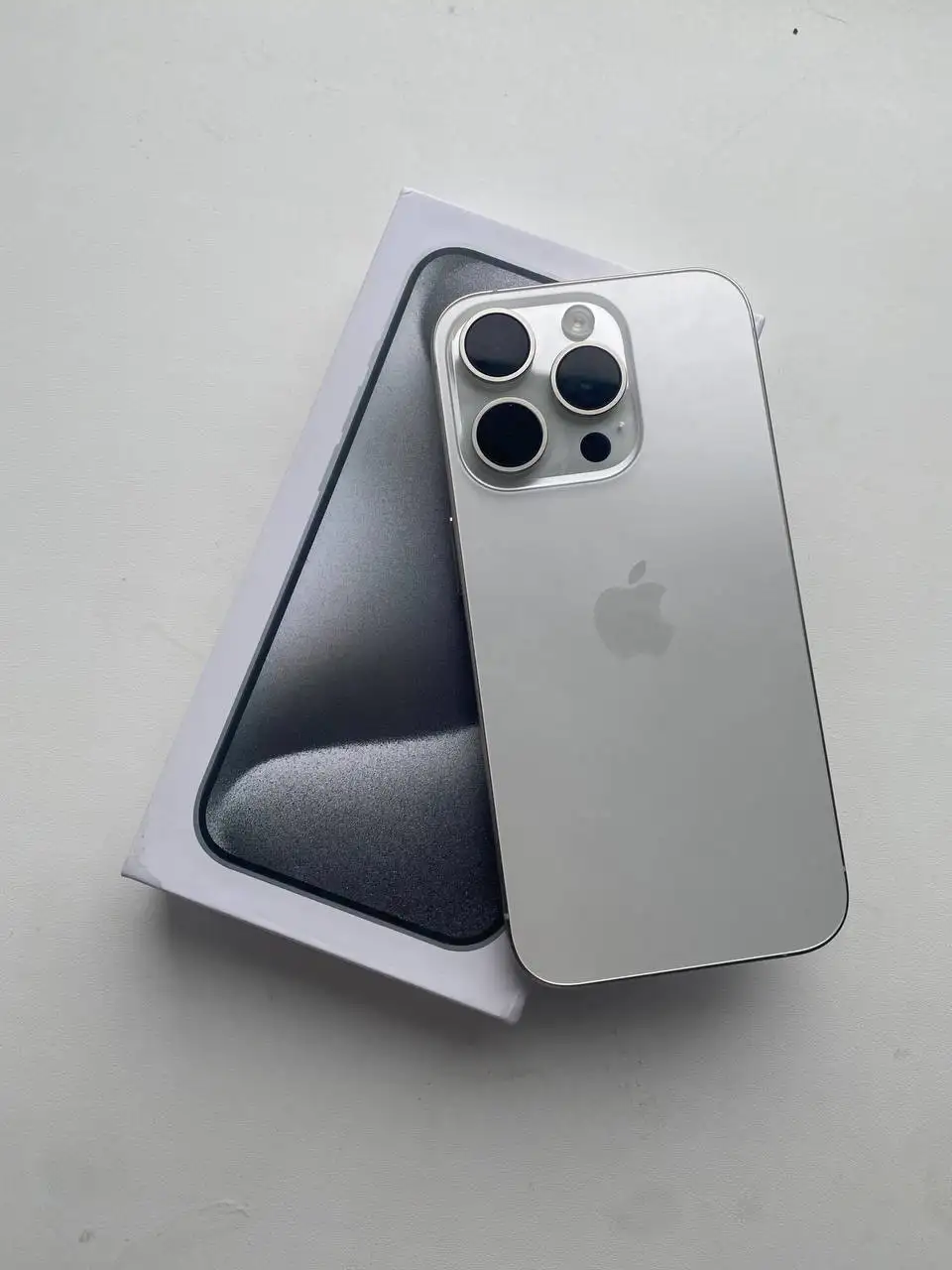 iPhone 15 Pro 128GB Natural Titanium - Смартфоны и гаджеты (Электроника) в Екатеринбург