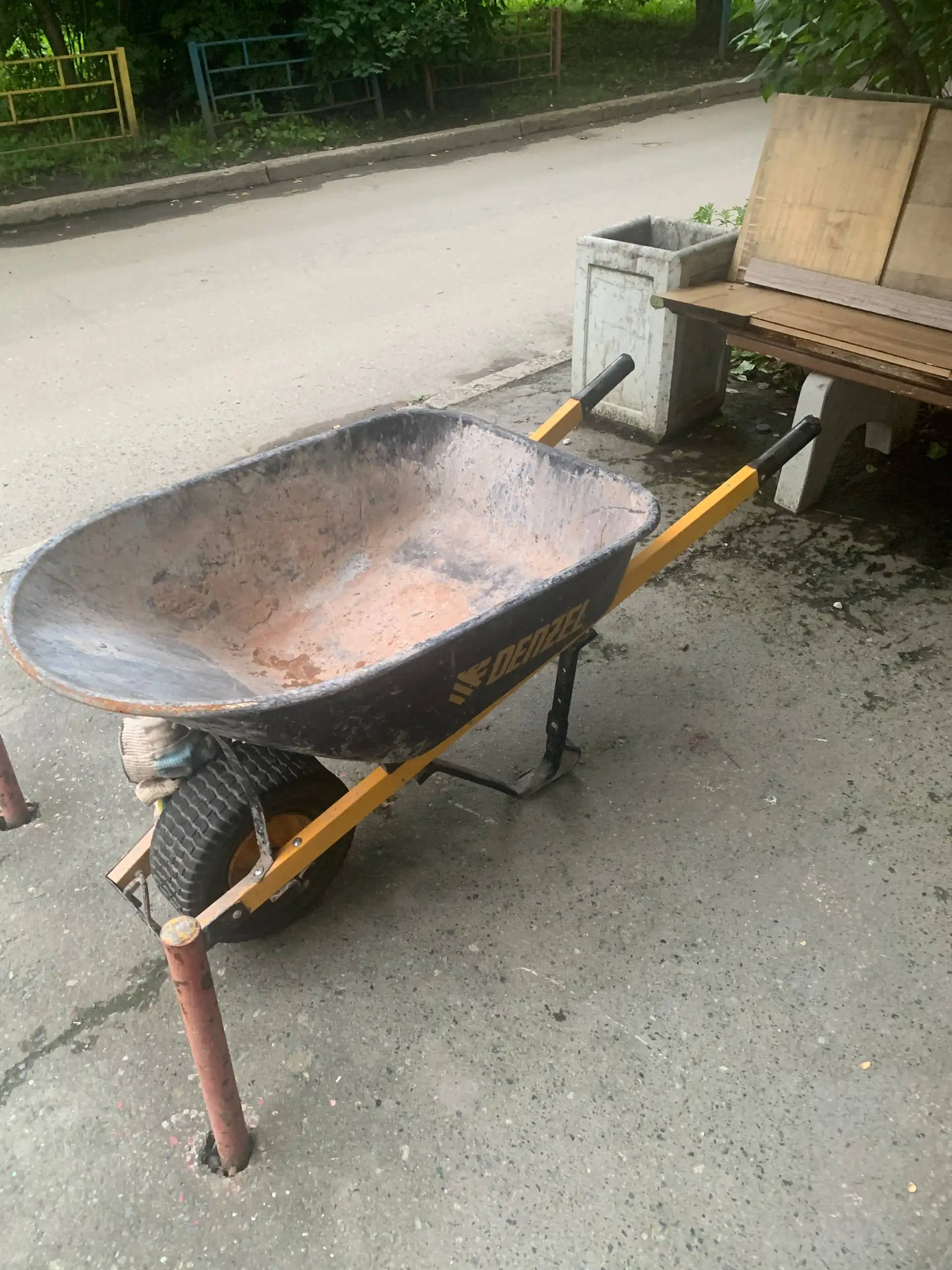 Продам строительную тачку DENZEL - Барахолка в Екатеринбург