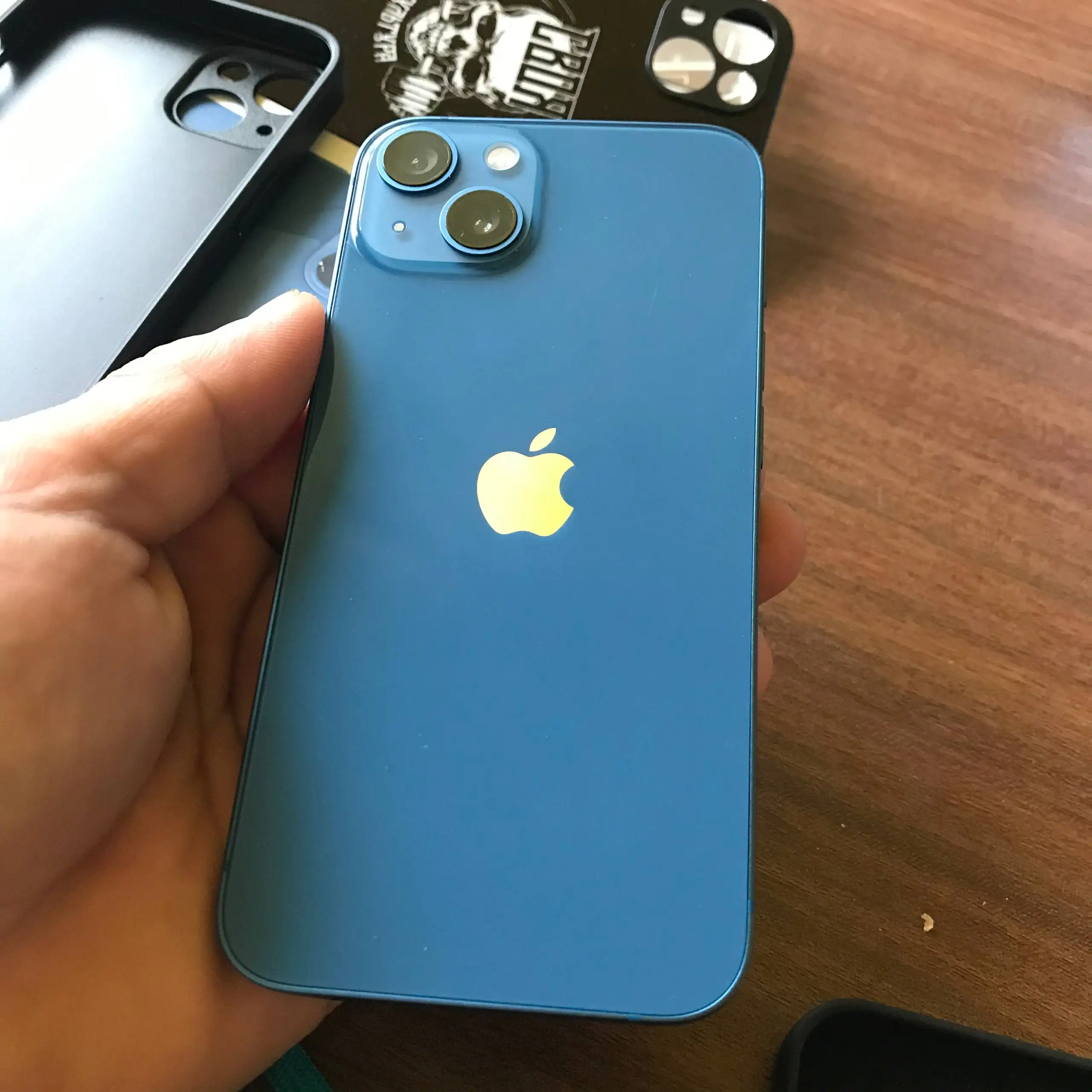 Продам iPhone 13 128GB в отличном состоянии - Смартфоны (Электроника) в Екатеринбург