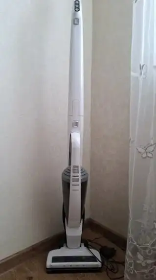 Бесплатный беспроводной вертикальный пылесос Quigg - Бытовая техника (Барахолка) в Екатеринбург