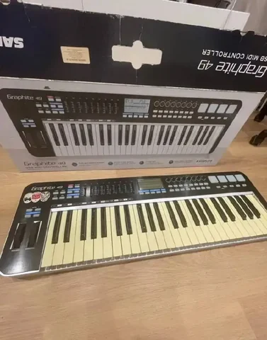 MIDI-клавиатура Samson Graphite 49 - Видео и фото техника в Екатеринбург