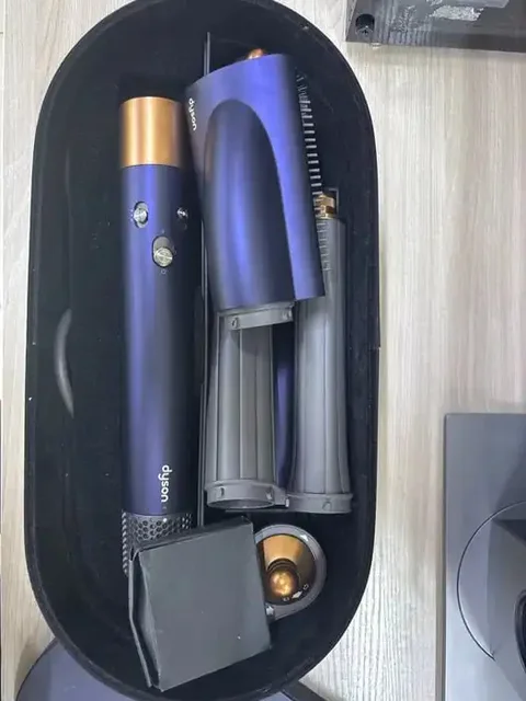 Отдам даром фен Dyson и телевизор Samsung - Электротранспорт в Екатеринбург