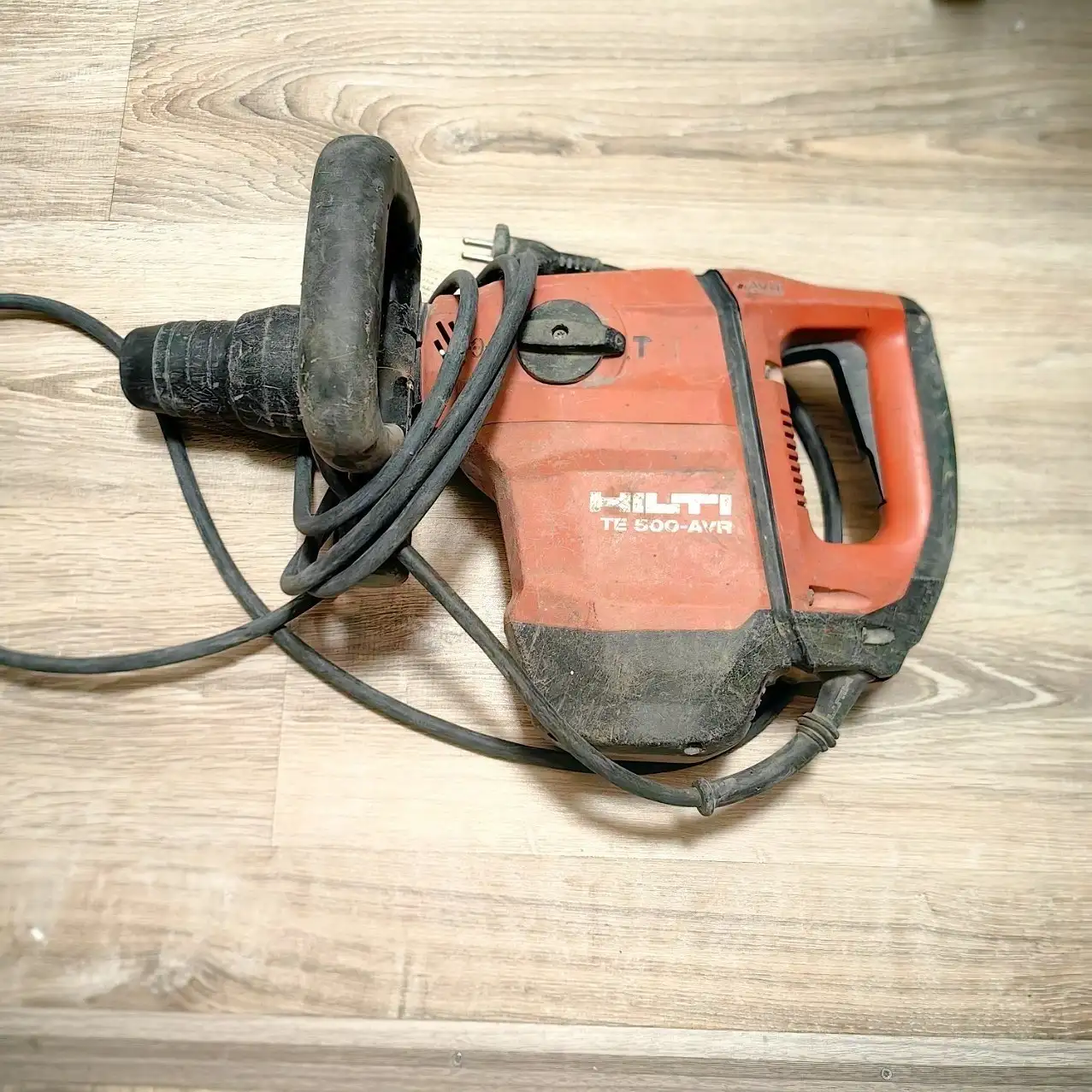 Отбойный молоток Hilti TE 500-AVR бу - Барахолка в Екатеринбург