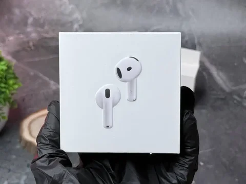 Наушники Apple AirPods 4 с активным шумоподавлением, новые - Игровые приставки в Екатеринбург